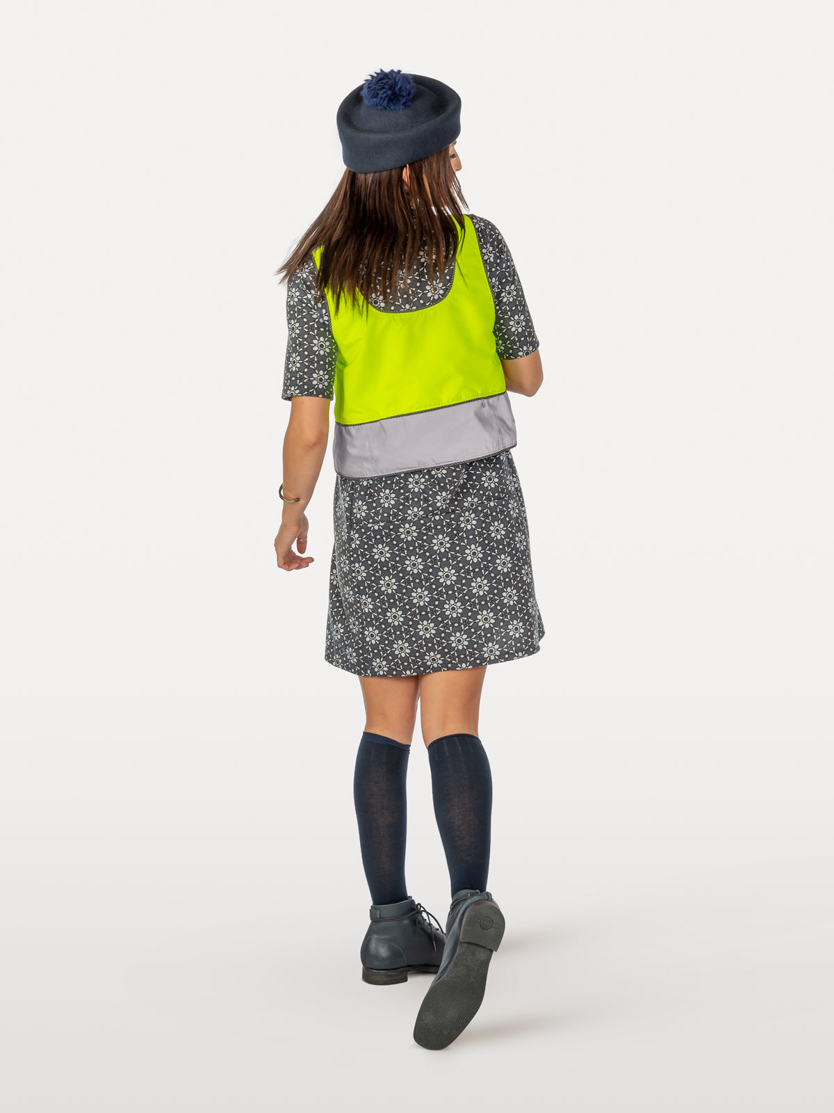 Back view of crisscross reflective vest
